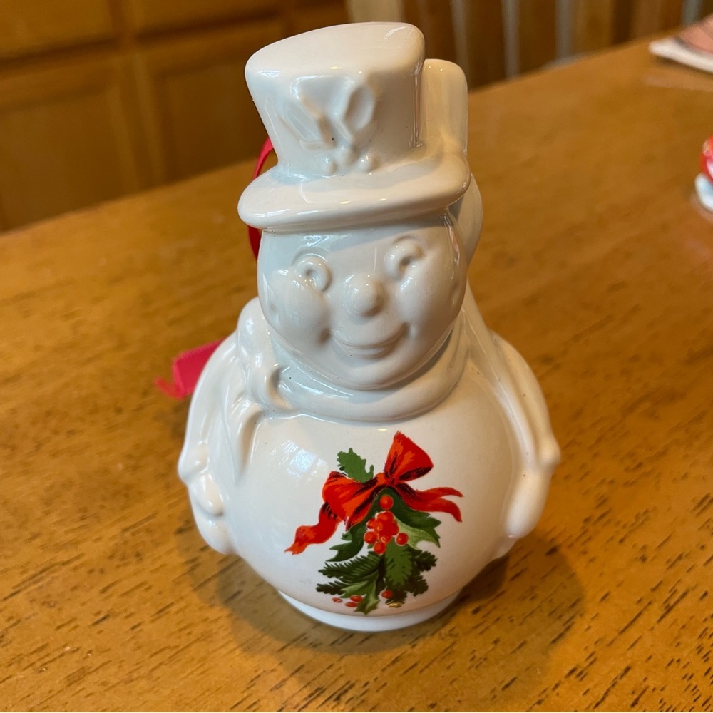 Pfaltzgraff 1995 Christmas Heritage Snowman Bell Porcelain Ornament
